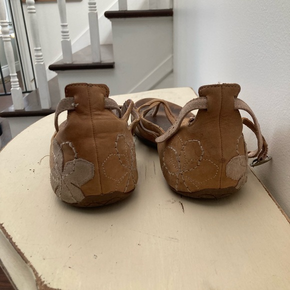 Cute Merrell sandals in pink and beige, high in back, adorable! - Picture 6 of 6